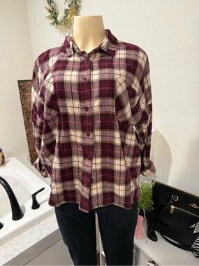 Blu Pepper Burgundy Plaid Button-Up Flannel – Medium 🤎🍷
